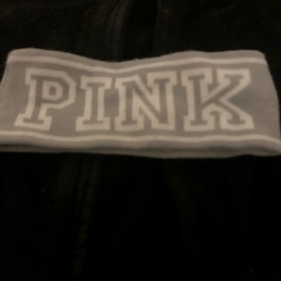 PINK VICTORIA’s secret head wrap warmer - Picture 1 of 4